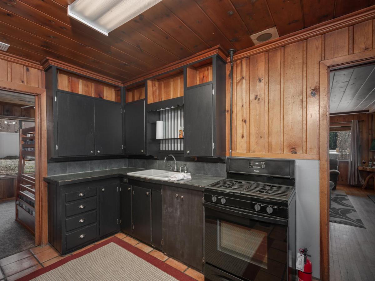 Alpine Cabin, 3 Bedrooms, Deck, Sleeps 8 ルイドソ エクステリア 写真