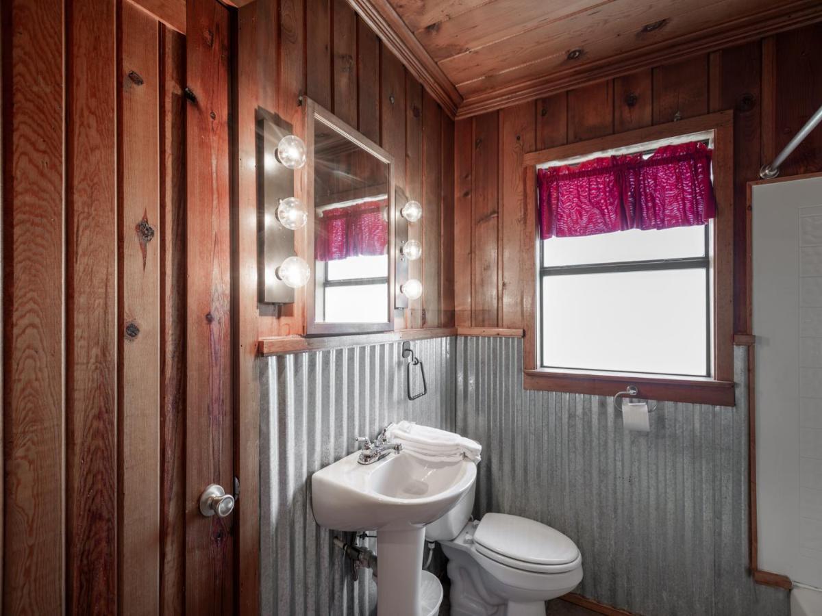 Alpine Cabin, 3 Bedrooms, Deck, Sleeps 8 ルイドソ エクステリア 写真